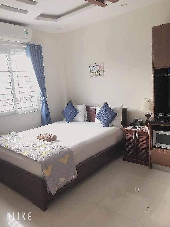 Johnny Hotel Da Nang