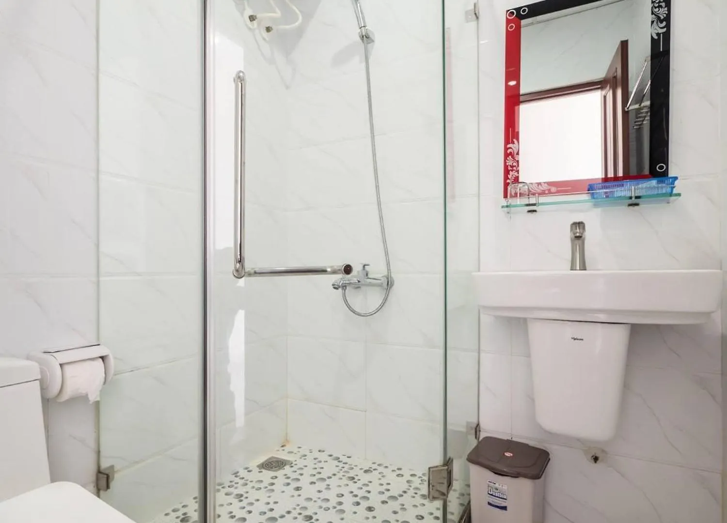 Johnny Hotel Da Nang